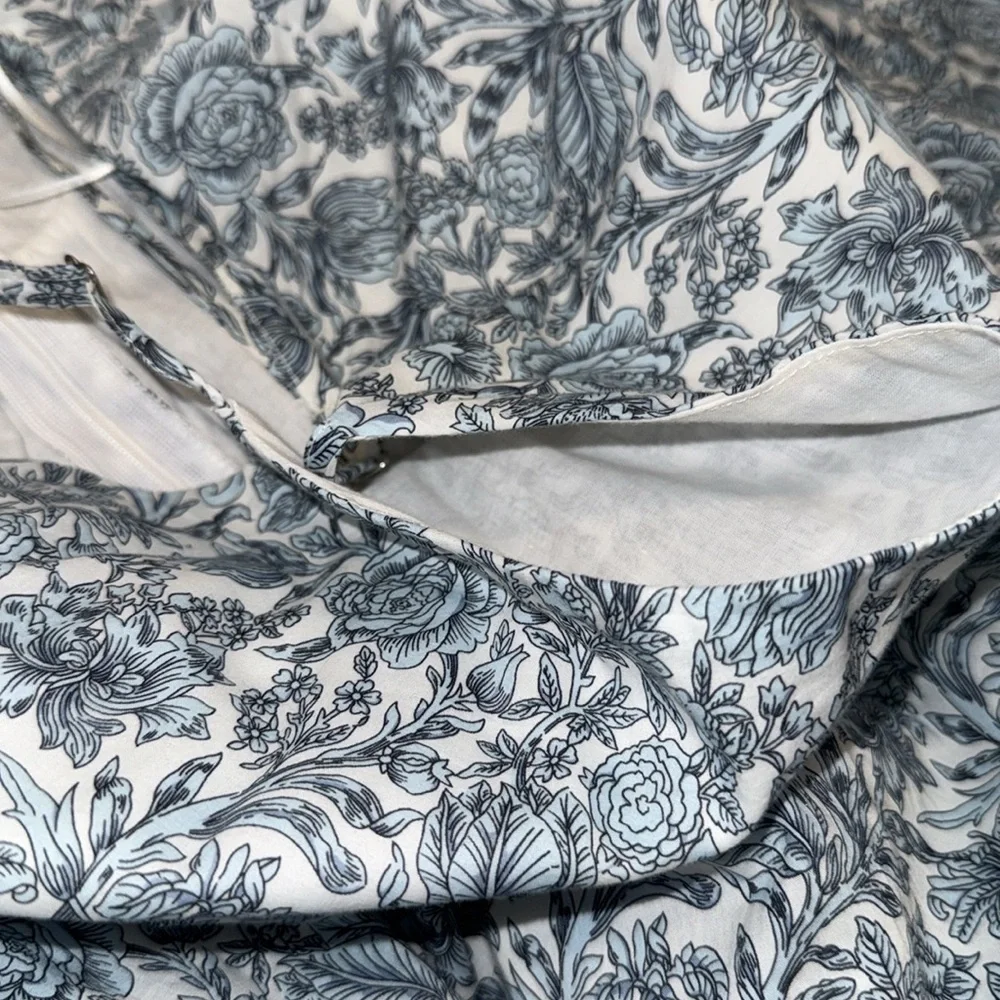 Tuckernuck HYACINTH HOUSE Blue and White Floral Tiered Teresa Maxi Dress L